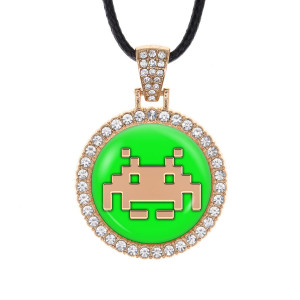 ALKS0003 Кулон со стразами Space Invader (Космический захватчик), цвет светлое золото